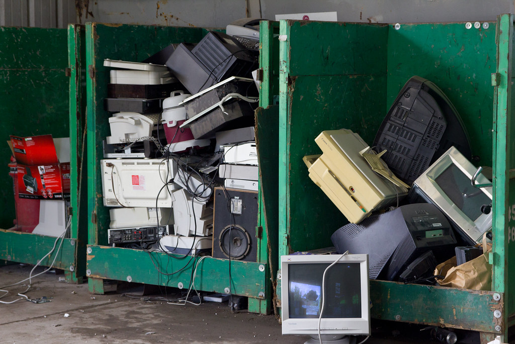 Odbiór i wywóz gabarytów, Elektrośmieci, złom, gruzu i odpadów ​