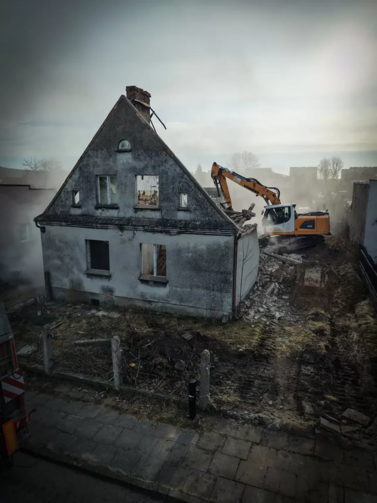 Ile kosztuje wyburzenie budynku w Gdyni. Wyburzenie budynku Gdynia